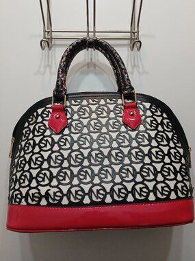 Stephanie Nicole Satchel